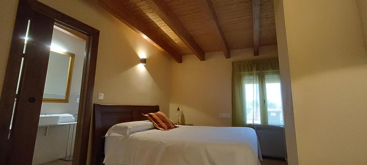 Cortijo La Torre De Caniles La Vega  Zewnętrze zdjęcie